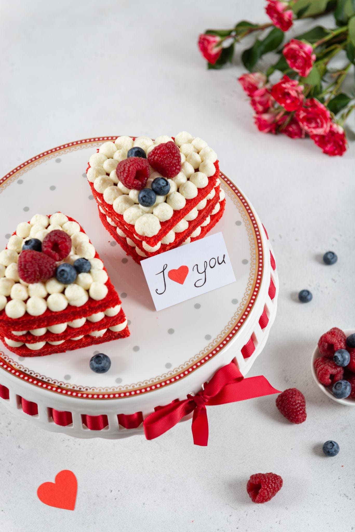 Elegant Floral Wedding Cake