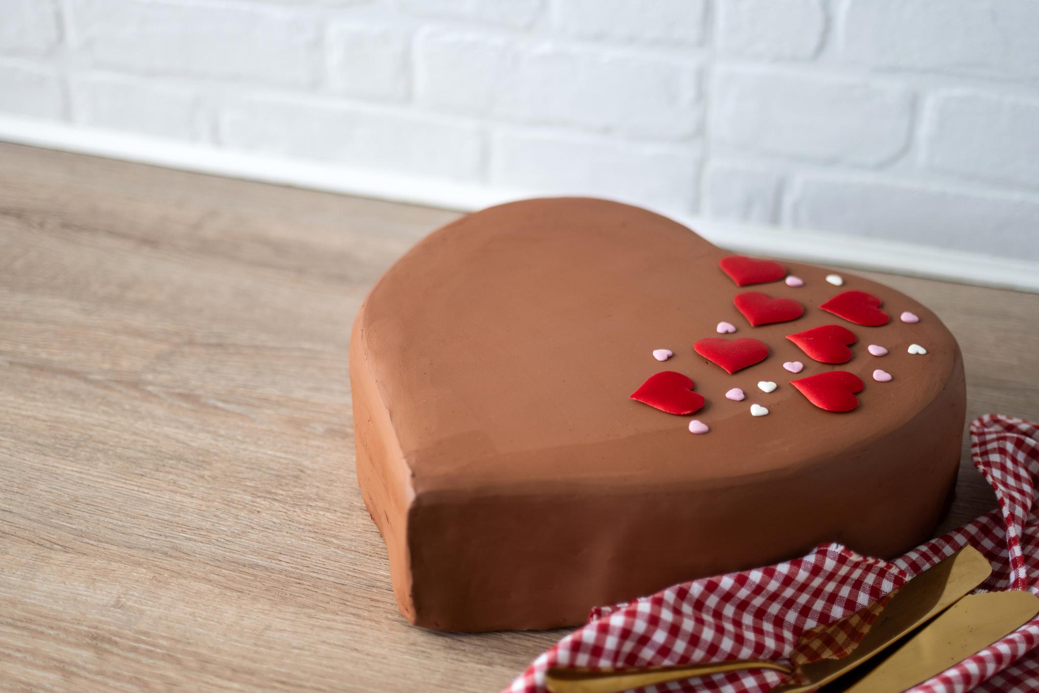 Red Velvet Cake with Premium Chocolates in Dhaka - Image 4